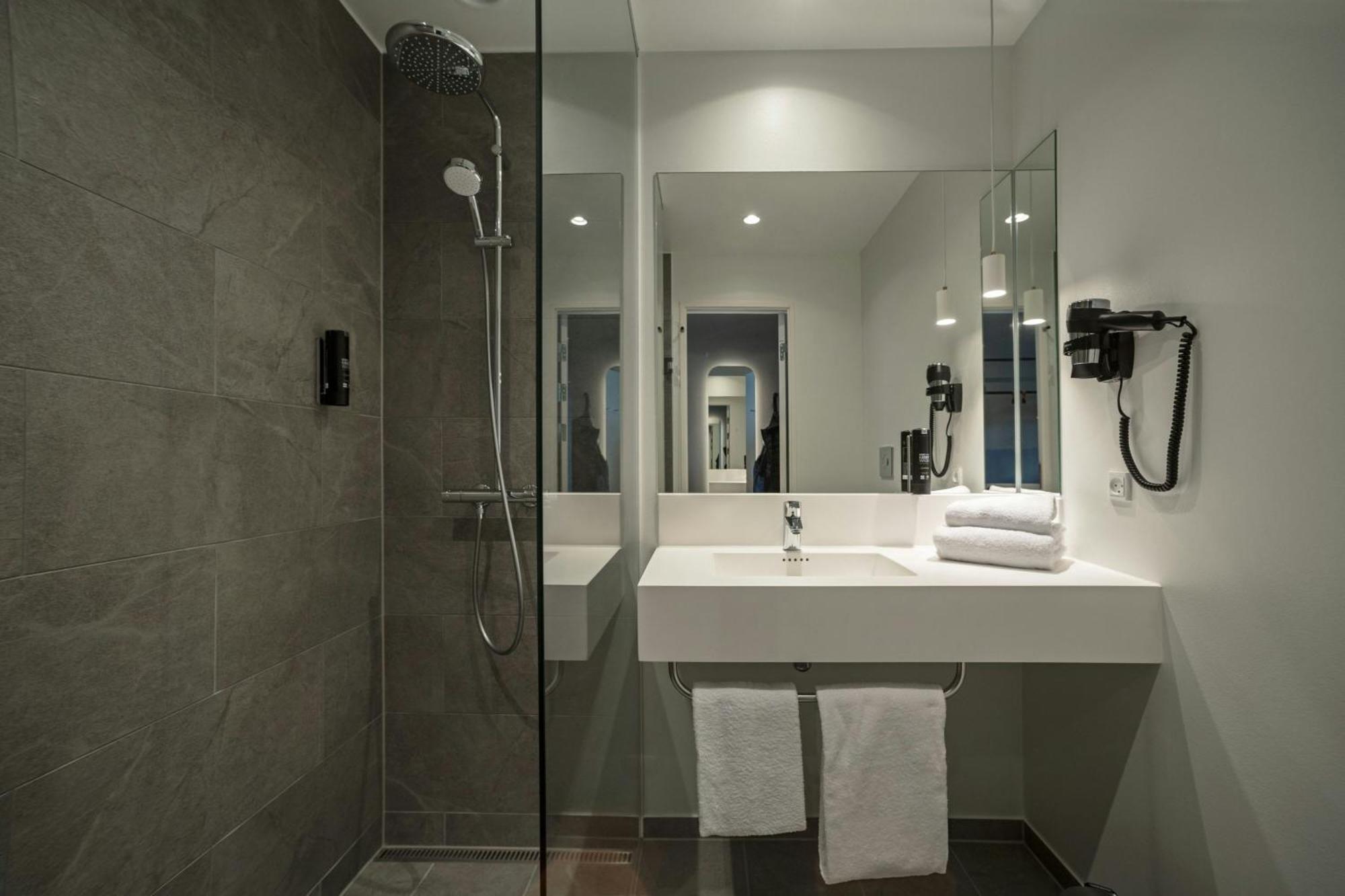 Four Points Flex By Sheraton Хорсенс Екстериор снимка